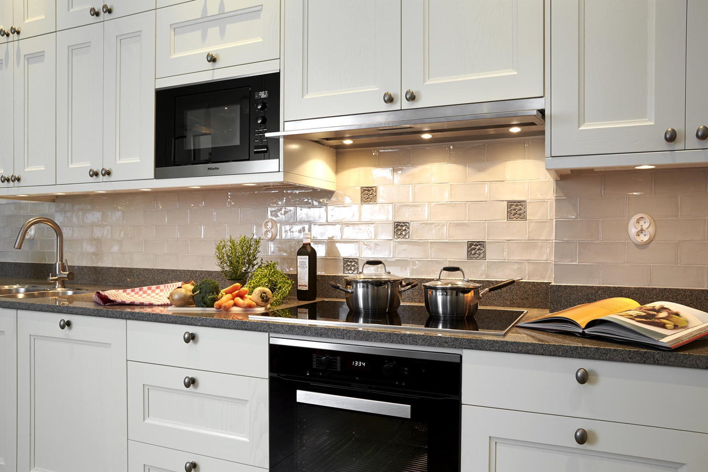 Bild på Länghemskök med luckan Torpa