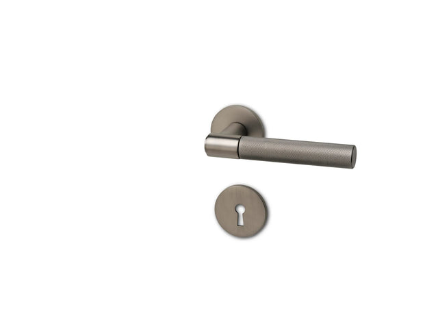 009246383_main_0